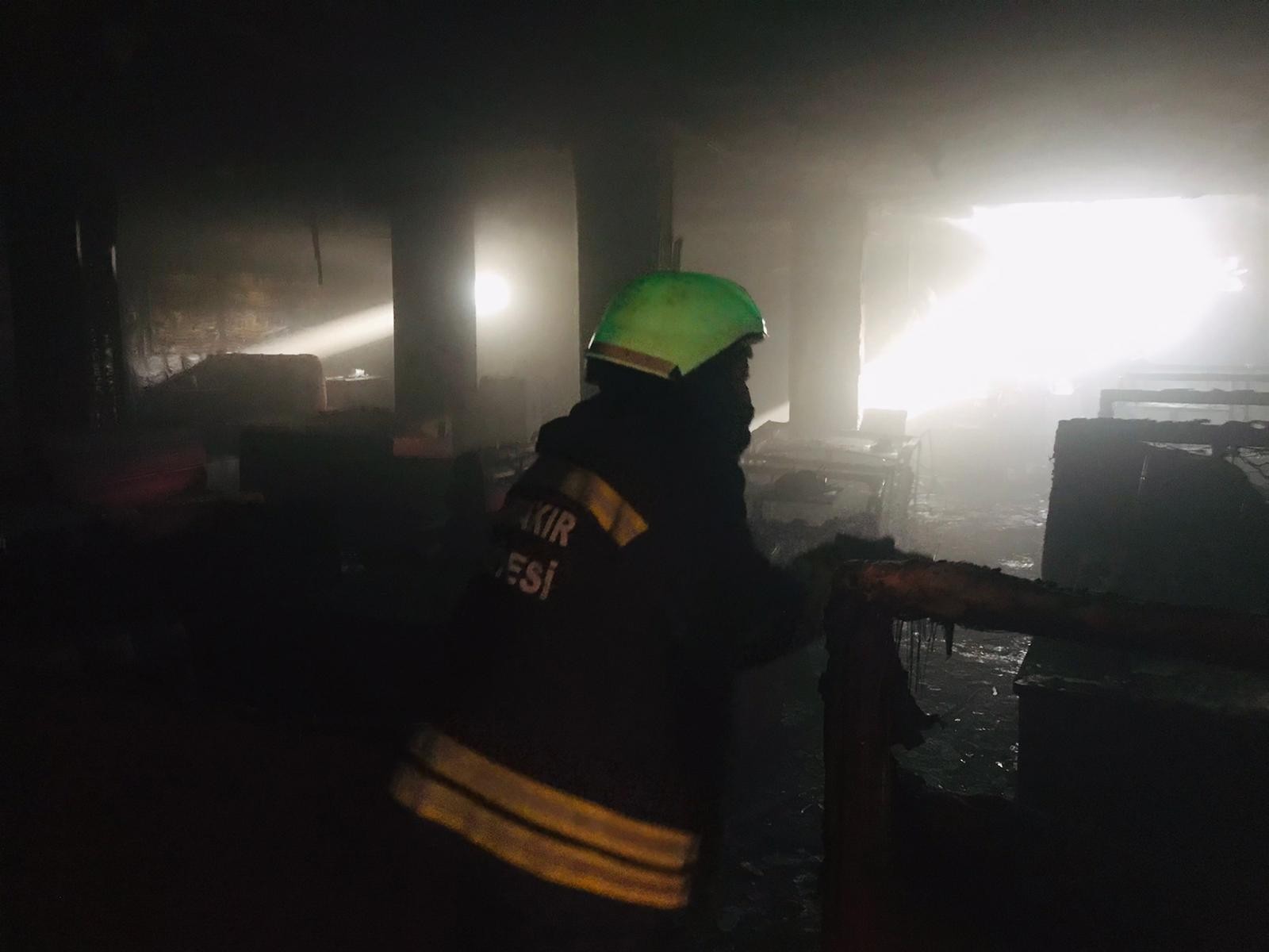 Diyarbakır'da gece kulübünde yangın çıktı