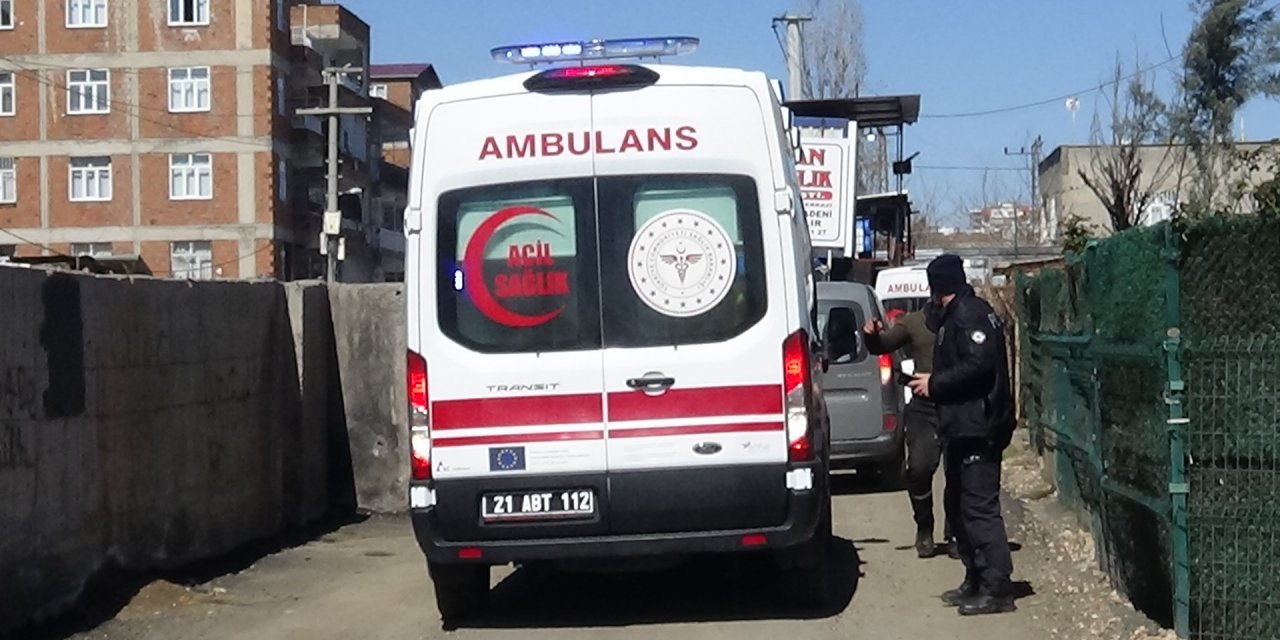 Diyarbakır'da iş yerine silahlı saldırı: 3 yaralı