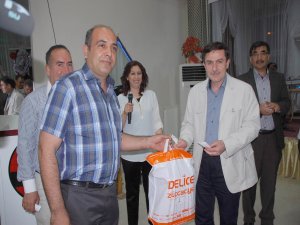 Adıyaman’da hastanelerin  personelleri gönüllerince eğlendi