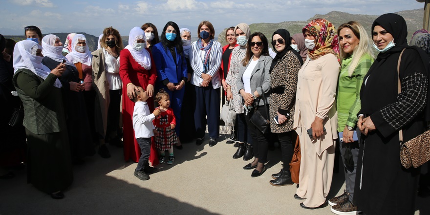 Diyarbakırlı kadınlardan Silvan Barajı gezisi