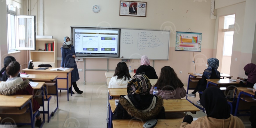 ‘Kültür Elçileri’inden pandemide çevrimiçi Diyarbakır'ı tanıtımı