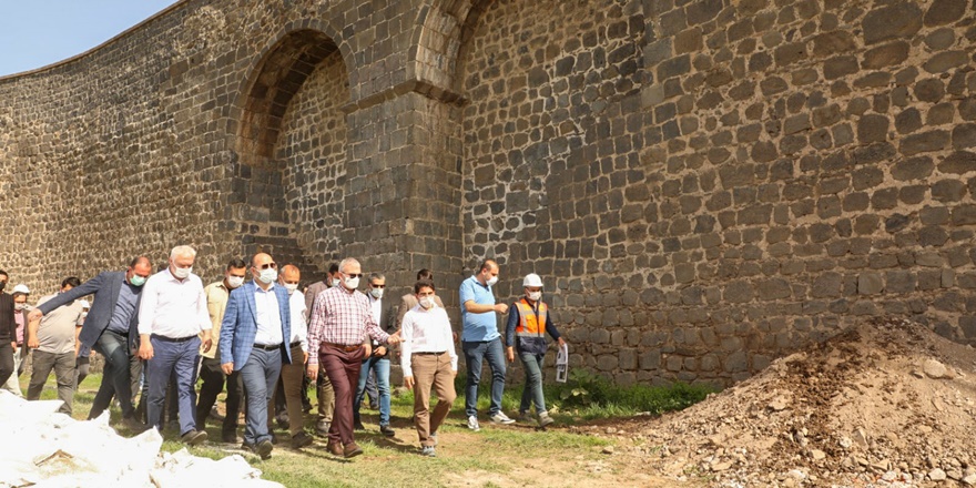 Diyarbakır Valisi Karaloğlu: Surlarda diriliş devam ediyor