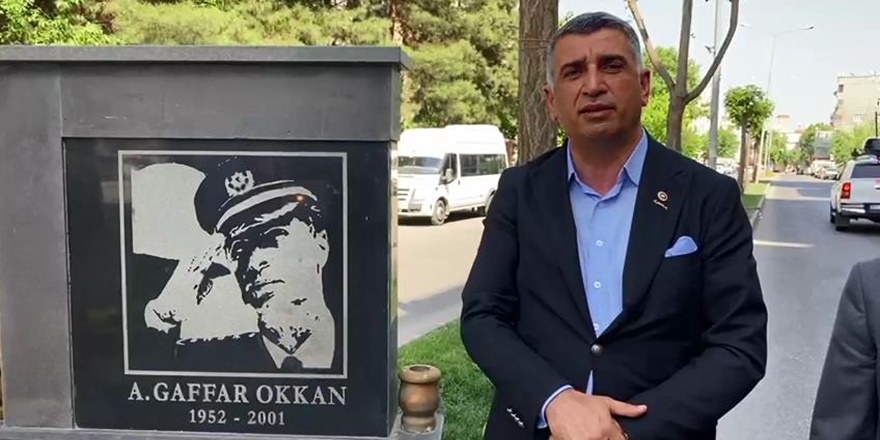 CHP Elazığ Milletvekili Erol’dan Gaffar Okan’ın anıtına ziyaret