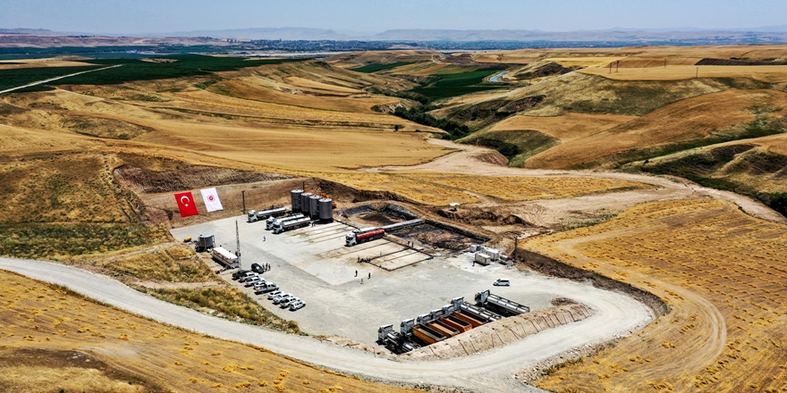 Diyarbakır'da Akoba-1 petrol kuyusunda üretim hareketliliği