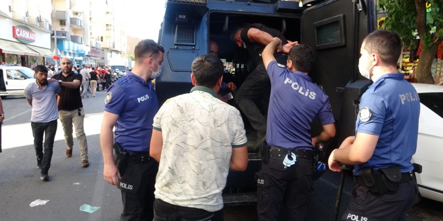 Diyarbakır’da husumetli iki aile arasında kavga: 5 yaralı, 10 gözaltı