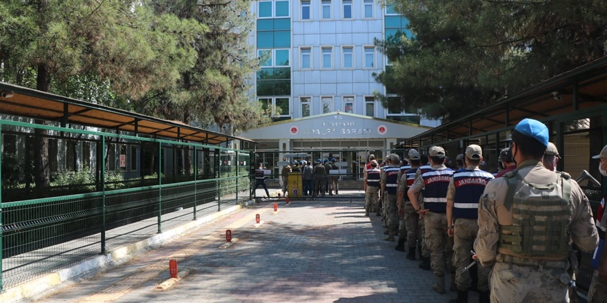 Diyarbakır’da 33 tutuklama