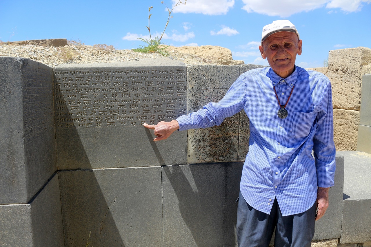 Van’da 3 bin yıllık medeniyetin son bekçisi