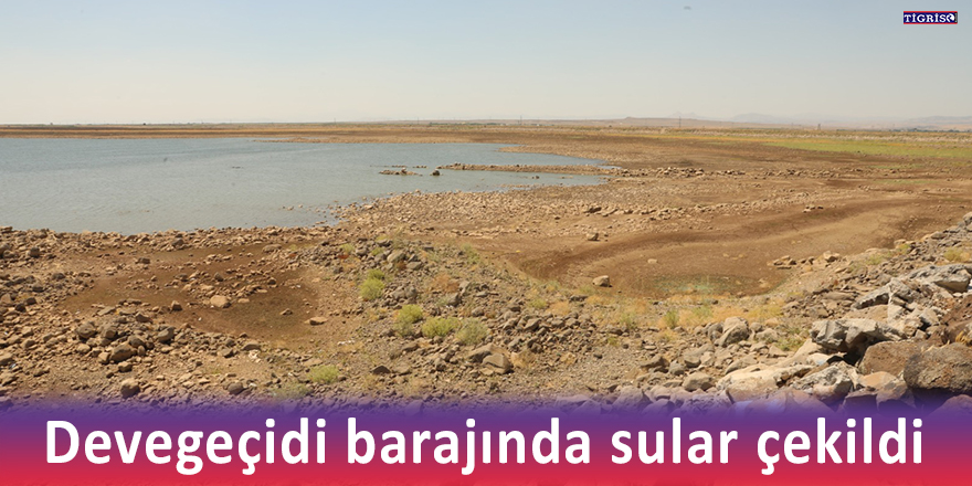 Devegeçidi barajında sular çekildi