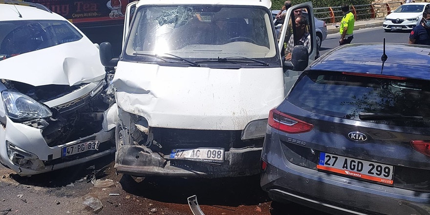 Mardin’de zincirleme trafik kazası: 7 yaralı