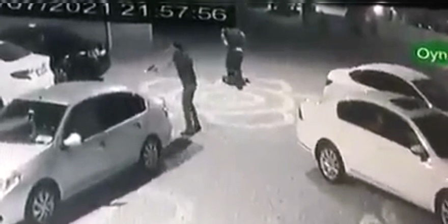 Avukat ile kardeşinin öldürülme anı kameraya yansıdı