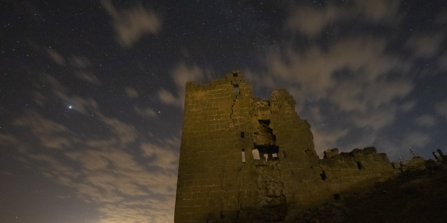 Zerzevan’da Perseid meteor yağmuru ve Samanyolu Galaksisi