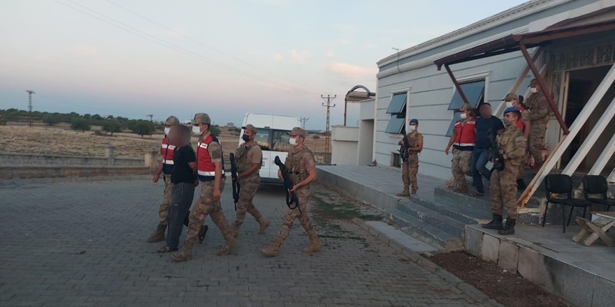 Diyarbakır'da bir kişiyi öldüren firari 2 şüpheli tutuklandı