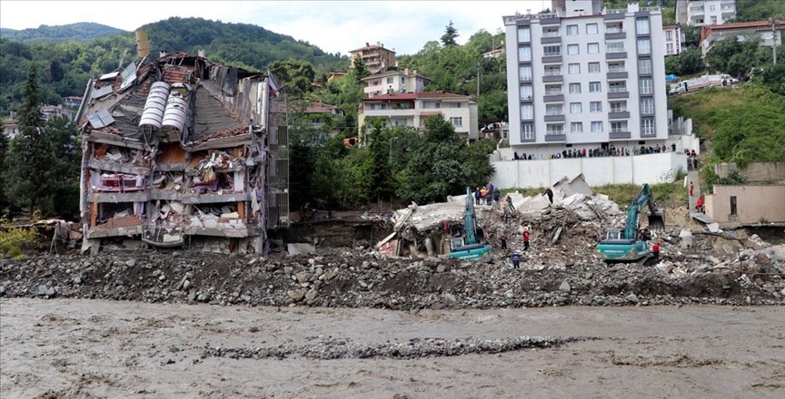 Karadeniz'deki selde bilanço ağırlaşıyor: 51 can kaybı