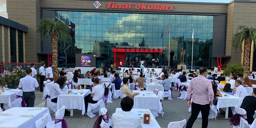 Diyarbakır Final Okulları 21. yılını kutladı