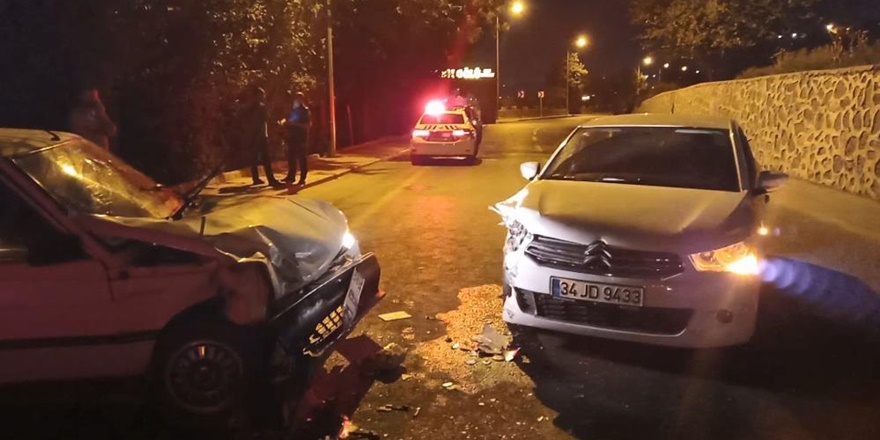 VİDEO - Diyarbakır’da trafik kazası: 2’si ağır 4 yaralı