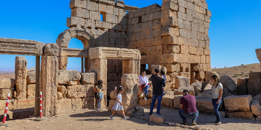 “Gökyüzü Gözlem Etkinliği" Zerzevan Kalesi’ne ilgiyi artırdı
