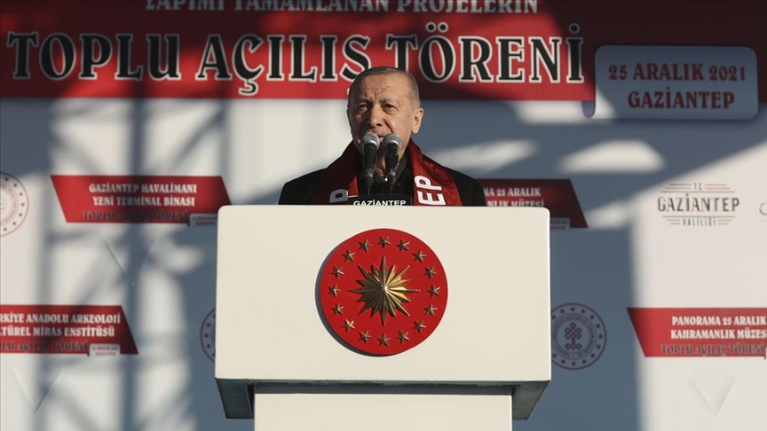 Cumhurbaşkanı Erdoğan’dan kur yorumu: Bir saatte atıverdik