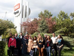Bitlis’in öğrencileri optik fabrikasını gezdi