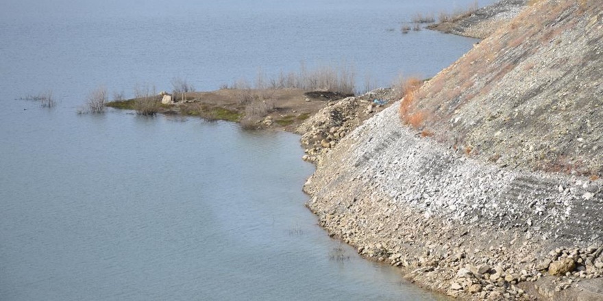 Barajlardaki su seviyesi düşüşte, kuraklığa kış etkisi