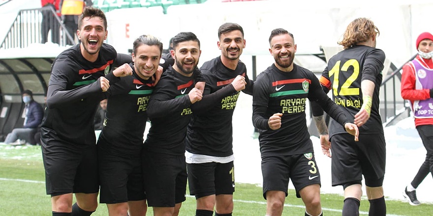Amedspor fırsat tepti
