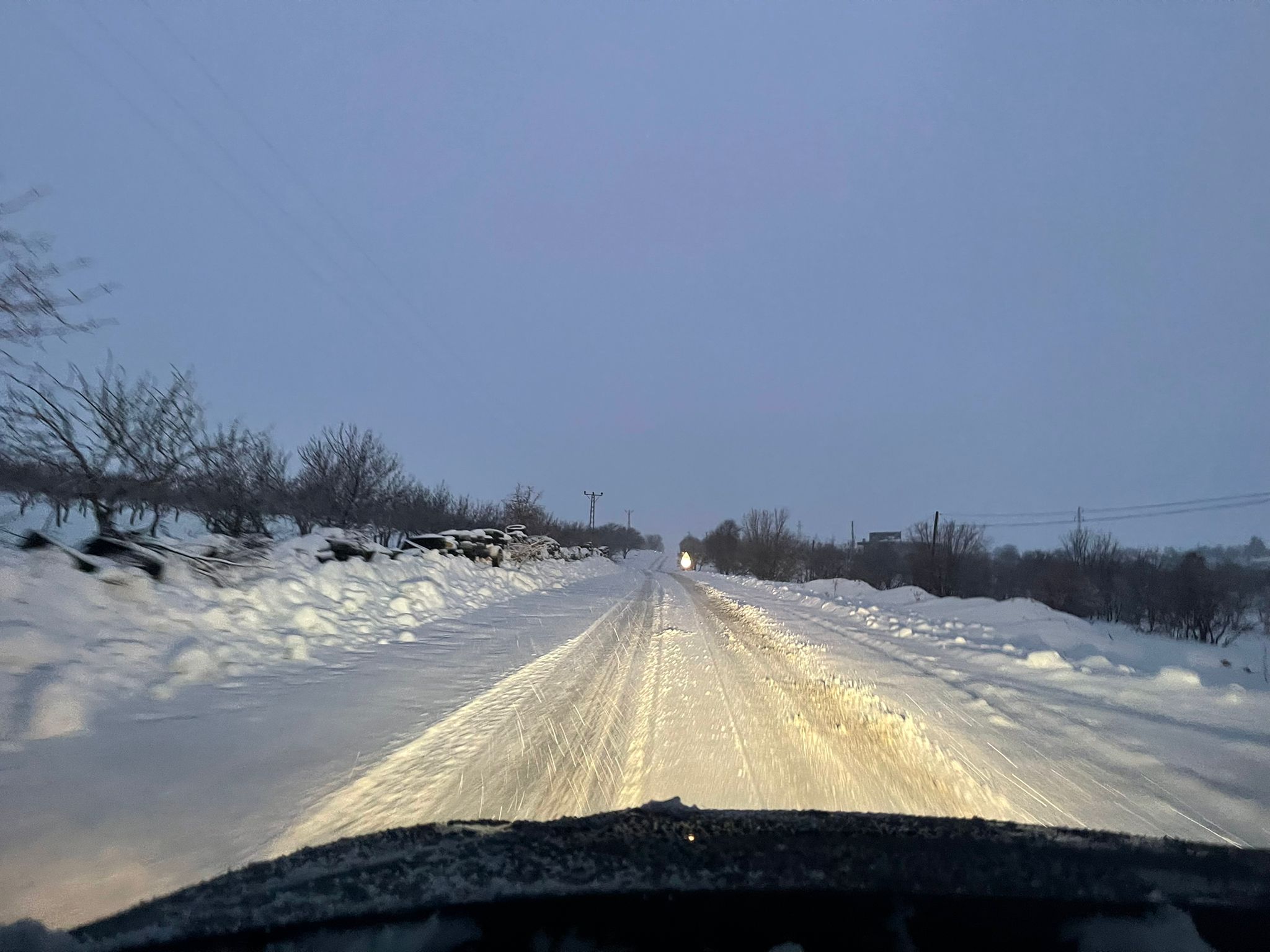 Diyarbakır-Siverek yolu ulaşıma kapatıldı