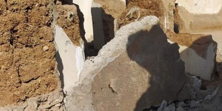 Diyarbakır’da çöken duvarın altında kalan çocuk hayatını kaybetti