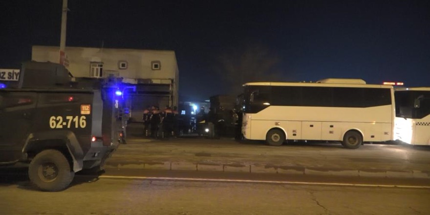 Diyarbakır’da iki aile arasında kavga: 6 yaralı, çok sayıda gözaltı