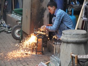 Teknolojiye rağmen bitmeyen meslek...