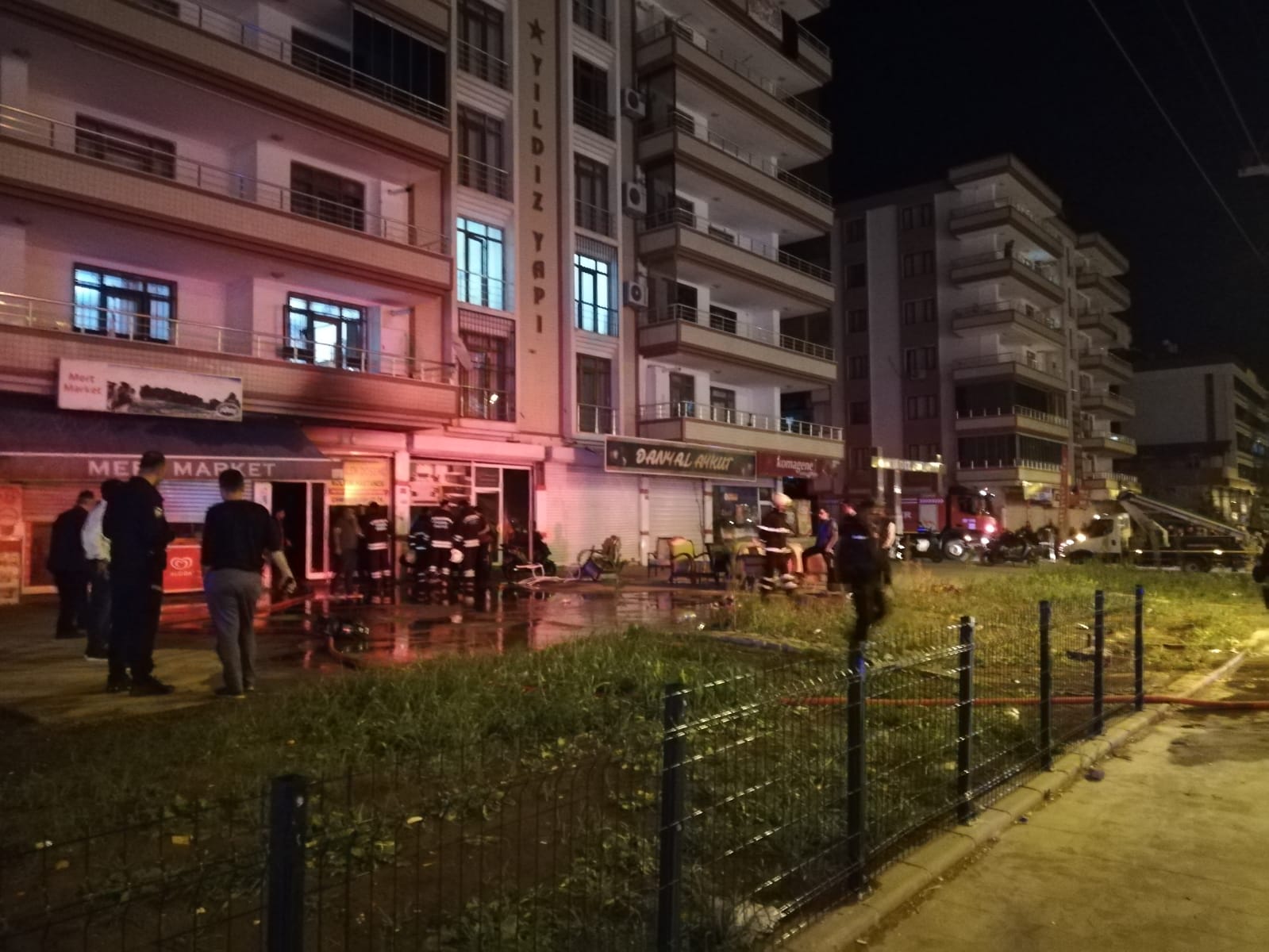 VİDEO- Diyarbakır’da mobilya atölyesinde patlama