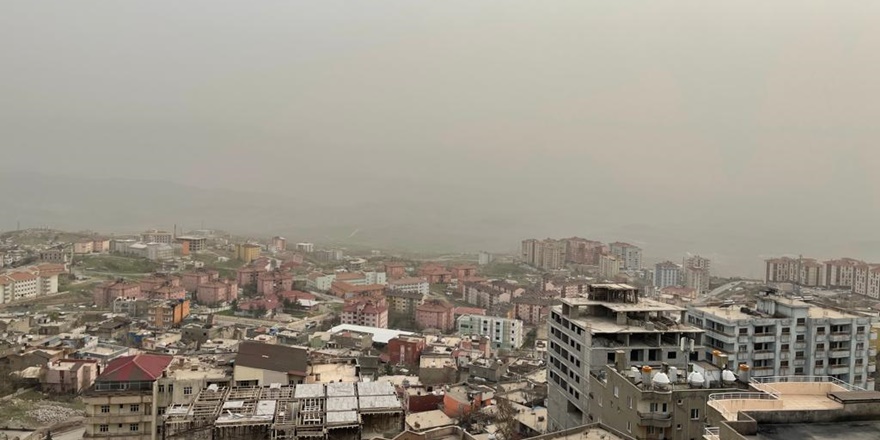 Şırnak'ta toz taşınımı etkisi devam ediyor