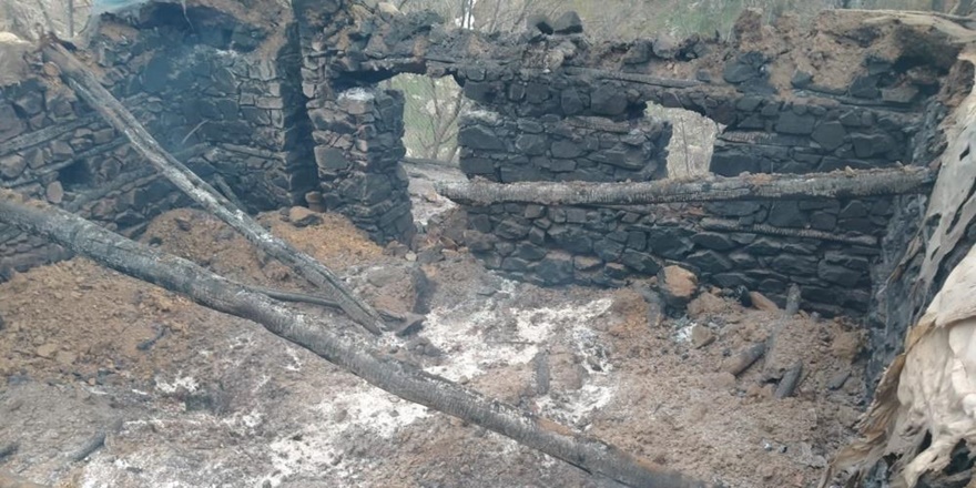 Diyarbakır’da ahır yangını: 76 hayvan telef oldu