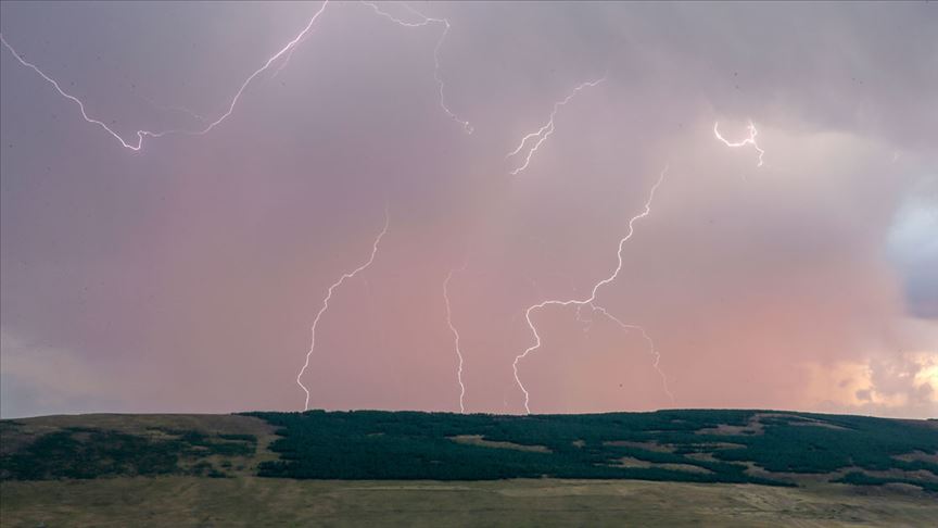 Yıldırım isabet eden çoban hayatını kaybetti