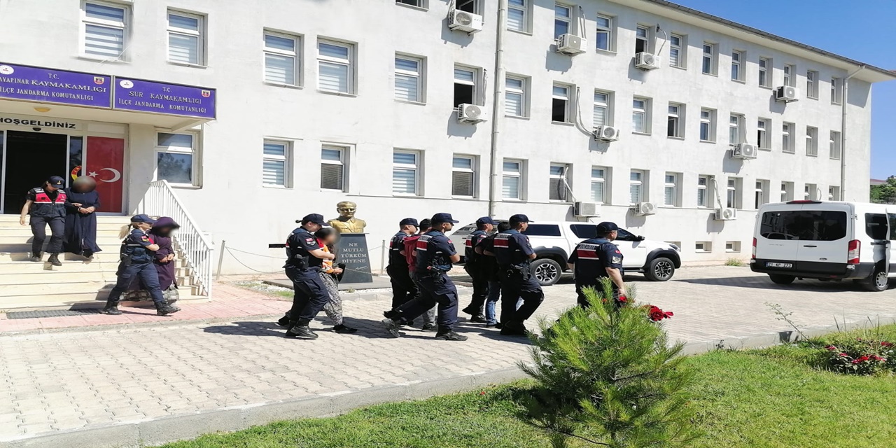 Sur’da evinde bıçaklanan kişi hayatını kaybetti