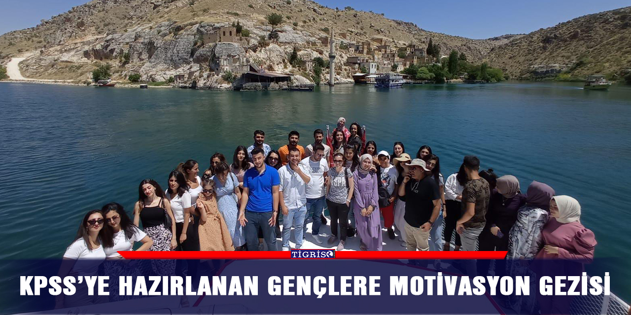 KPSS’ye hazırlanan gençlere motivasyon gezisi