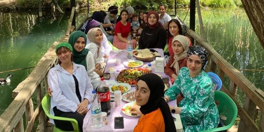 Sıcaklardan bunalan vatandaşların rotası Yeşilsu oldu