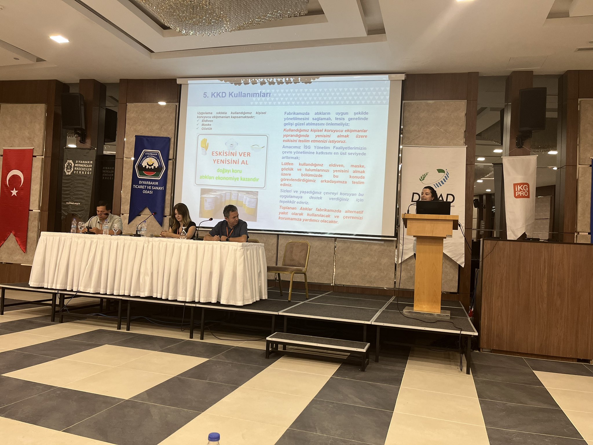 Diyarbakır'da "Uluslararası İş Sağlığı ve Güvenliği Sempozyumu" düzenlendi