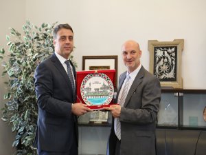 Sayar: AB’nin yolu insandan geçer