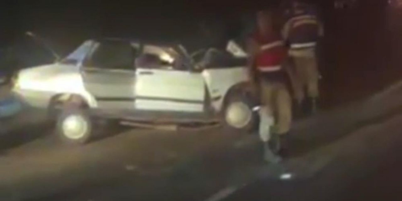 Urfa'da kamyon ile otomobil çarpıştı: 1 ölü, 4 yaralı