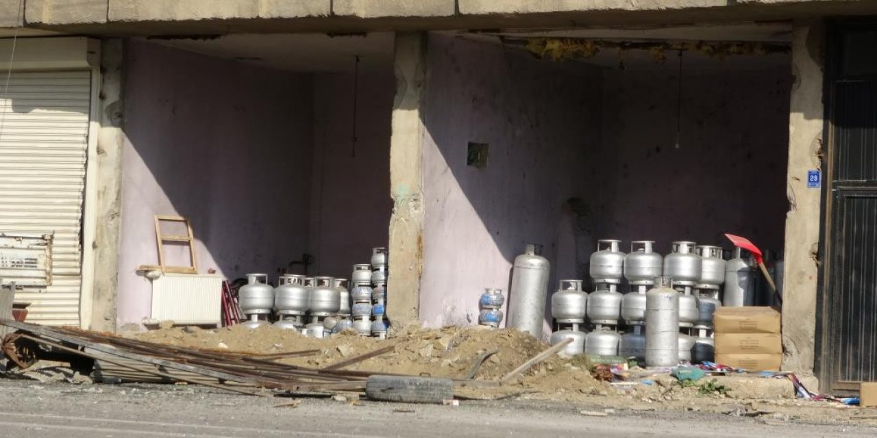 Yüksekova’da tüp deposunda patlama 2 yaralı