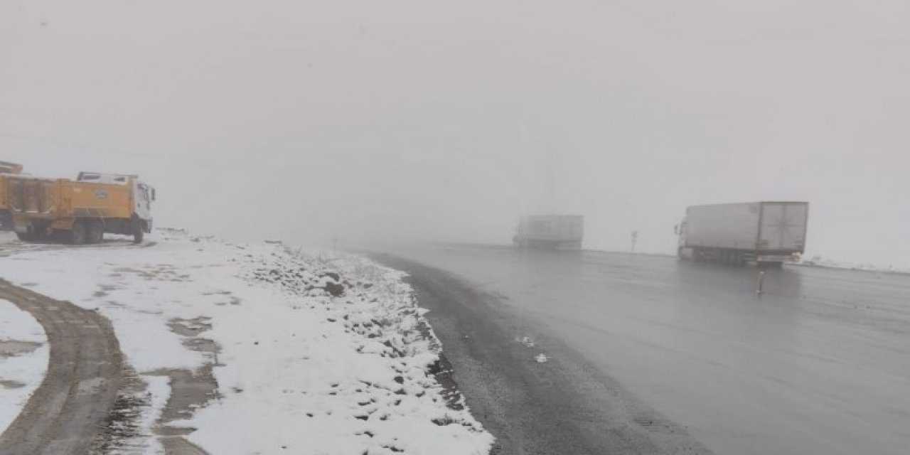 Van ve çevresinde kar yağdı