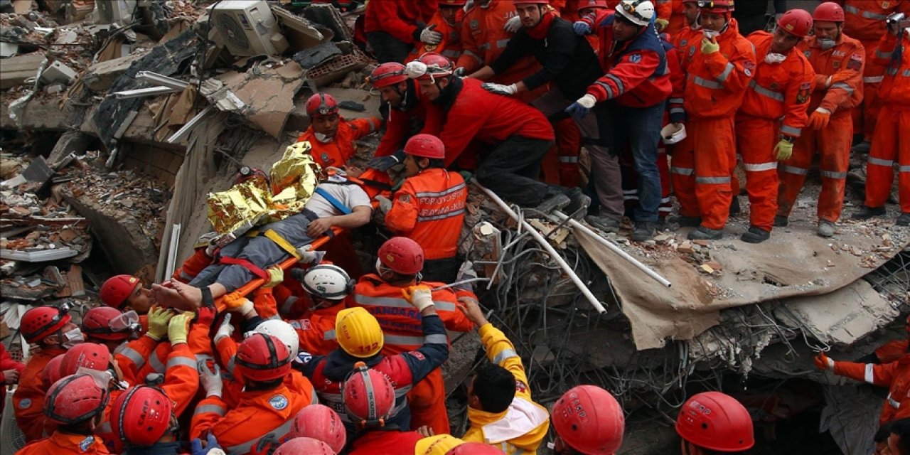 Van depreminin üzerinden 11 yıl geçti