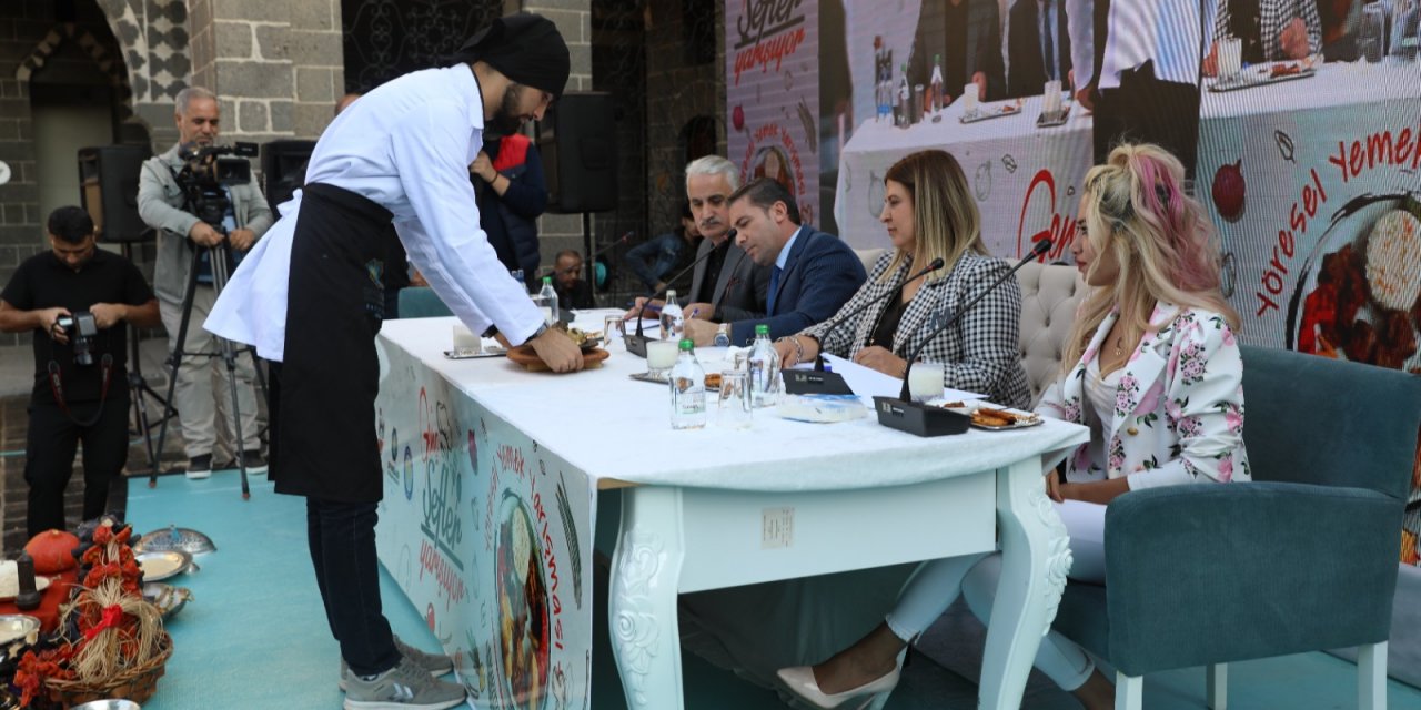 Diyarbakır'da yöresel yemek yarışması yapıldı