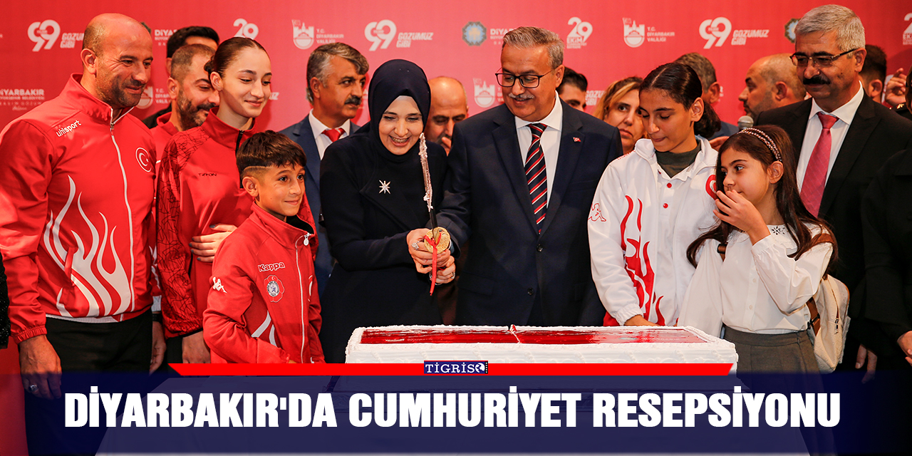 Diyarbakır'da Cumhuriyet resepsiyonu