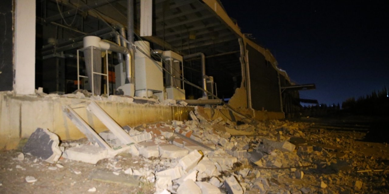 Fabrikadaki patlama hasara neden oldu