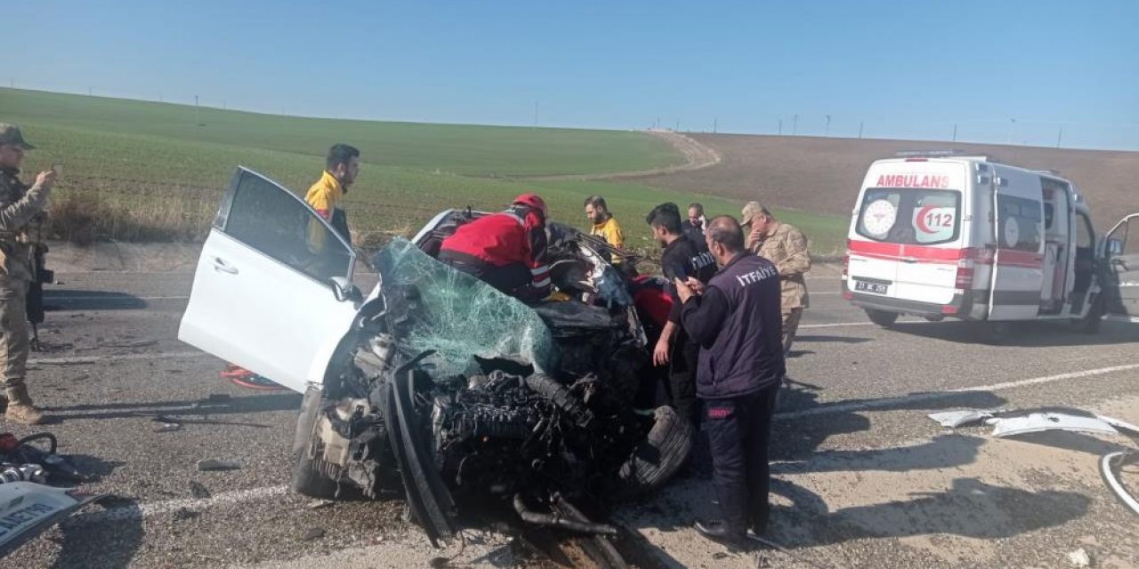 Diyarbakır'da trafik kazası: 2 ölü, 1 ağır yaralı