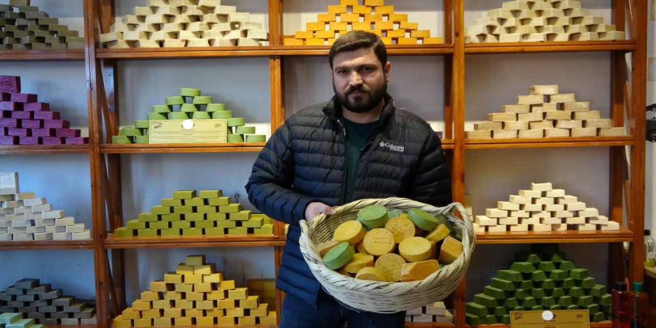 Turistlerin Bıttım sabununa olan ilgisi artıyor