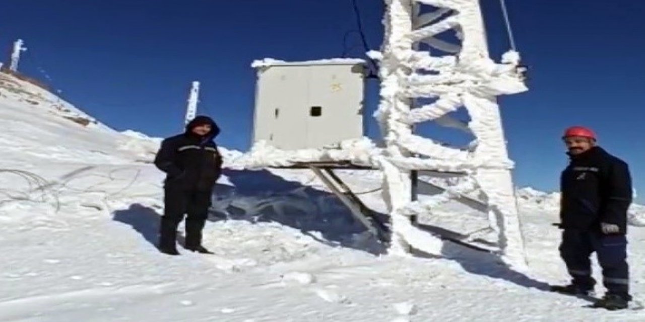 Hakkari’de dondurucu soğuklar