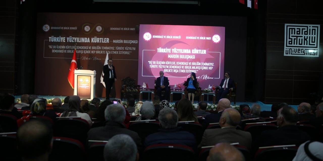 Mardin'de, Türkiye Yüzyılı'nda Kürtler Paneli