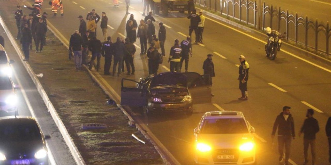 VİDEO - Diyarbakır’da kaza, 1 polis hayatını kaybetti, 5 kişi yaralandı