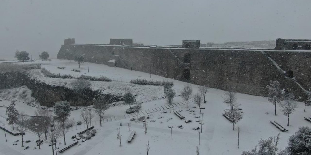 Diyarbakır’da kar manzaraları